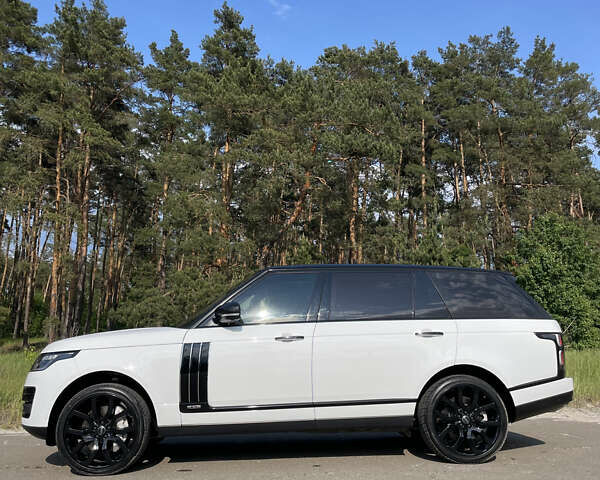 Ленд Ровер Рендж Ровер 2014 в Киеве на Automoto.ua Белый Ленд Ровер Рендж Ровер, объемом двигателя 5 л и пробегом 149 тыс. км за 45000 $, фото 1 на Automoto.ua