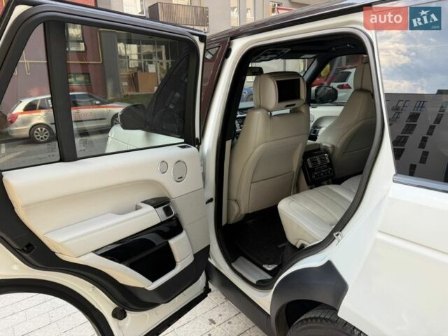 Белый Ленд Ровер Рендж Ровер, объемом двигателя 3 л и пробегом 201 тыс. км за 24400 $, фото 24 на Automoto.ua