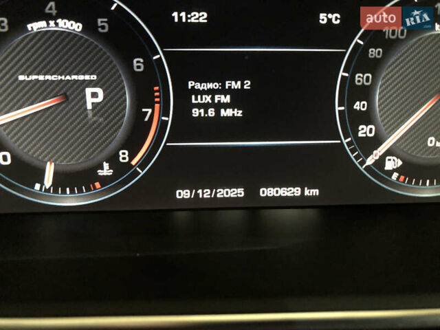 Белый Ленд Ровер Рендж Ровер, объемом двигателя 5 л и пробегом 80 тыс. км за 46000 $, фото 2 на Automoto.ua