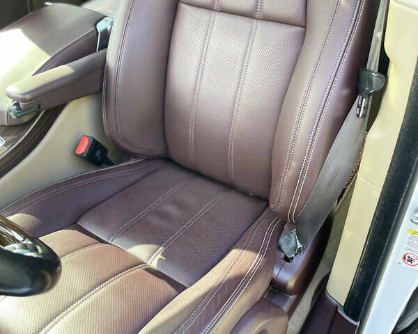 Ленд Ровер Рендж Ровер 2014 в Киеве на Automoto.ua Белый Ленд Ровер Рендж Ровер, объемом двигателя 5 л и пробегом 149 тыс. км за 45000 $, фото 32 на Automoto.ua