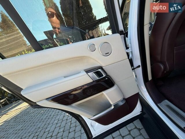 Білий Ленд Ровер Рендж Ровер, об'ємом двигуна 4.4 л та пробігом 278 тис. км за 32999 $, фото 30 на Automoto.ua