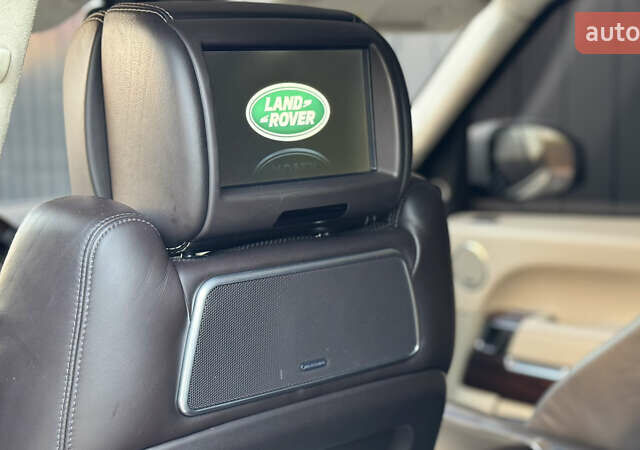 Белый Ленд Ровер Рендж Ровер, объемом двигателя 5 л и пробегом 142 тыс. км за 33000 $, фото 14 на Automoto.ua