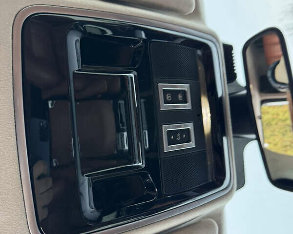 Білий Ленд Ровер Рендж Ровер, об'ємом двигуна 2.99 л та пробігом 155 тис. км за 30500 $, фото 35 на Automoto.ua