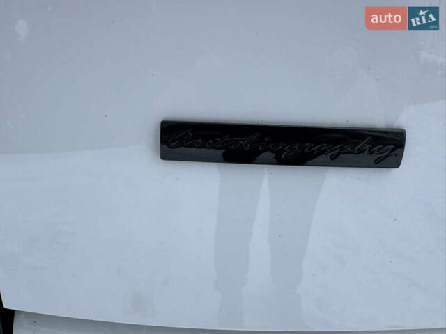 Білий Ленд Ровер Рендж Ровер, об'ємом двигуна 2.99 л та пробігом 155 тис. км за 30500 $, фото 14 на Automoto.ua