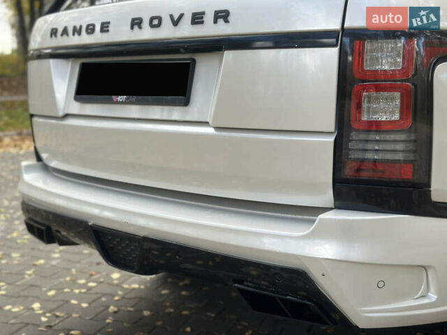 Белый Ленд Ровер Рендж Ровер, объемом двигателя 3 л и пробегом 200 тыс. км за 30500 $, фото 9 на Automoto.ua