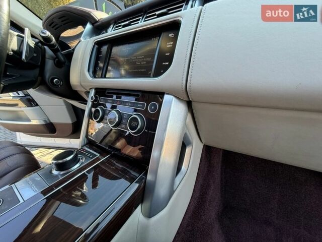 Белый Ленд Ровер Рендж Ровер, объемом двигателя 4.37 л и пробегом 278 тыс. км за 32999 $, фото 93 на Automoto.ua