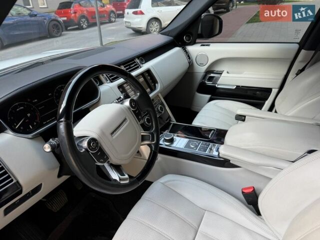 Белый Ленд Ровер Рендж Ровер, объемом двигателя 3 л и пробегом 201 тыс. км за 24400 $, фото 21 на Automoto.ua