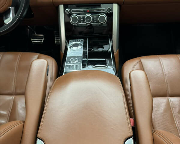 Білий Ленд Ровер Рендж Ровер, об'ємом двигуна 2.99 л та пробігом 155 тис. км за 30500 $, фото 33 на Automoto.ua