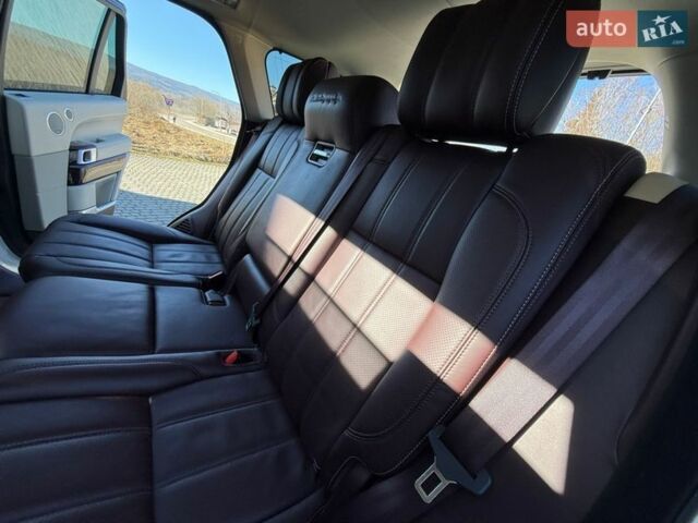 Білий Ленд Ровер Рендж Ровер, об'ємом двигуна 4.4 л та пробігом 278 тис. км за 32999 $, фото 55 на Automoto.ua