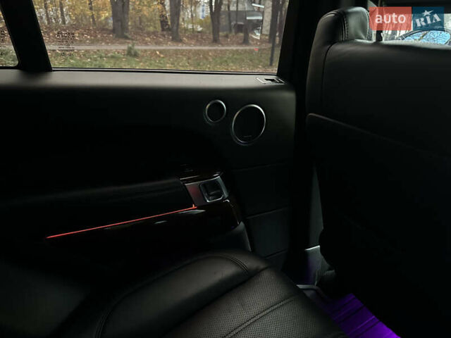 Белый Ленд Ровер Рендж Ровер, объемом двигателя 3 л и пробегом 200 тыс. км за 30500 $, фото 19 на Automoto.ua