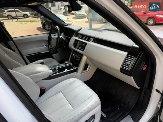 Белый Ленд Ровер Рендж Ровер, объемом двигателя 3 л и пробегом 201 тыс. км за 24400 $, фото 34 на Automoto.ua