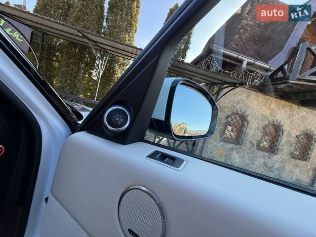 Белый Ленд Ровер Рендж Ровер, объемом двигателя 4.37 л и пробегом 278 тыс. км за 32999 $, фото 88 на Automoto.ua