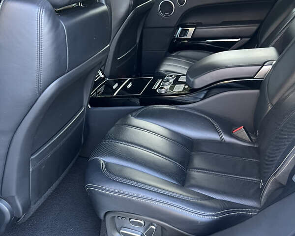 Белый Ленд Ровер Рендж Ровер, объемом двигателя 2.99 л и пробегом 195 тыс. км за 31200 $, фото 38 на Automoto.ua