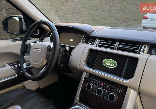 Белый Ленд Ровер Рендж Ровер, объемом двигателя 5 л и пробегом 142 тыс. км за 33000 $, фото 17 на Automoto.ua