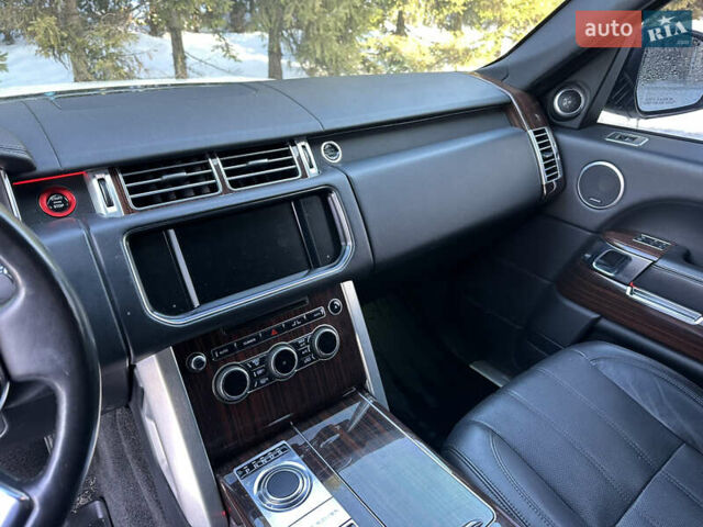 Белый Ленд Ровер Рендж Ровер, объемом двигателя 3 л и пробегом 201 тыс. км за 27900 $, фото 22 на Automoto.ua