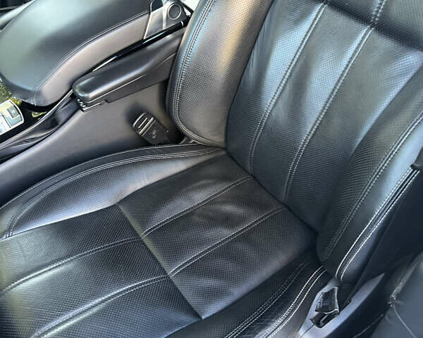 Белый Ленд Ровер Рендж Ровер, объемом двигателя 2.99 л и пробегом 195 тыс. км за 31200 $, фото 40 на Automoto.ua