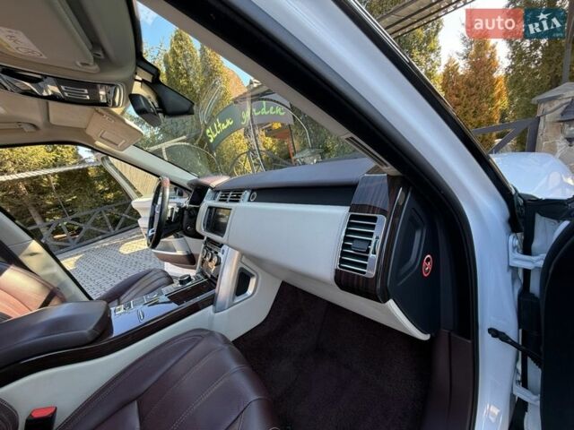 Белый Ленд Ровер Рендж Ровер, объемом двигателя 4.37 л и пробегом 278 тыс. км за 32999 $, фото 89 на Automoto.ua