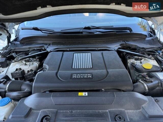 Білий Ленд Ровер Рендж Ровер, об'ємом двигуна 4.4 л та пробігом 278 тис. км за 32999 $, фото 73 на Automoto.ua