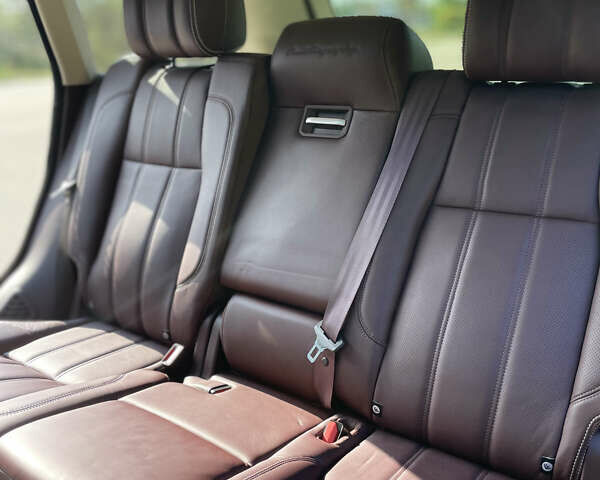 Ленд Ровер Рендж Ровер 2014 в Киеве на Automoto.ua Белый Ленд Ровер Рендж Ровер, объемом двигателя 5 л и пробегом 149 тыс. км за 45000 $, фото 39 на Automoto.ua