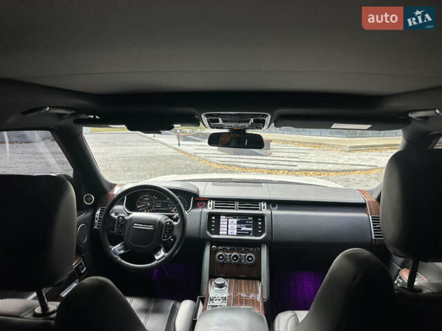 Белый Ленд Ровер Рендж Ровер, объемом двигателя 3 л и пробегом 200 тыс. км за 30500 $, фото 21 на Automoto.ua