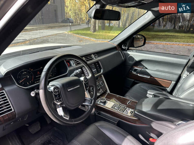 Белый Ленд Ровер Рендж Ровер, объемом двигателя 3 л и пробегом 200 тыс. км за 30500 $, фото 15 на Automoto.ua