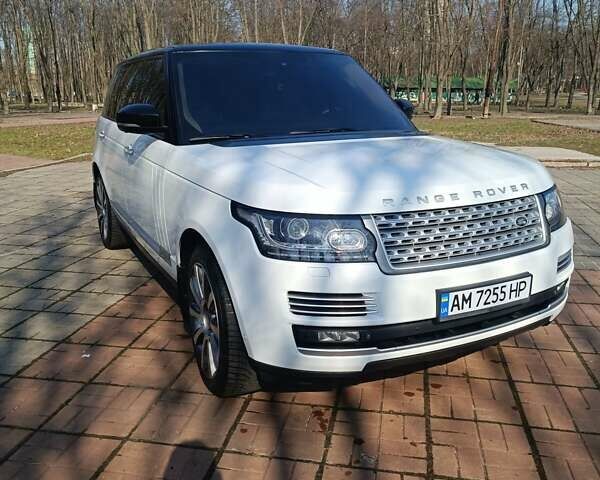 Білий Ленд Ровер Рендж Ровер, об'ємом двигуна 5 л та пробігом 155 тис. км за 45000 $, фото 23 на Automoto.ua