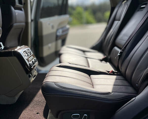 Ленд Ровер Рендж Ровер 2014 в Киеве на Automoto.ua Белый Ленд Ровер Рендж Ровер, объемом двигателя 5 л и пробегом 149 тыс. км за 45000 $, фото 36 на Automoto.ua