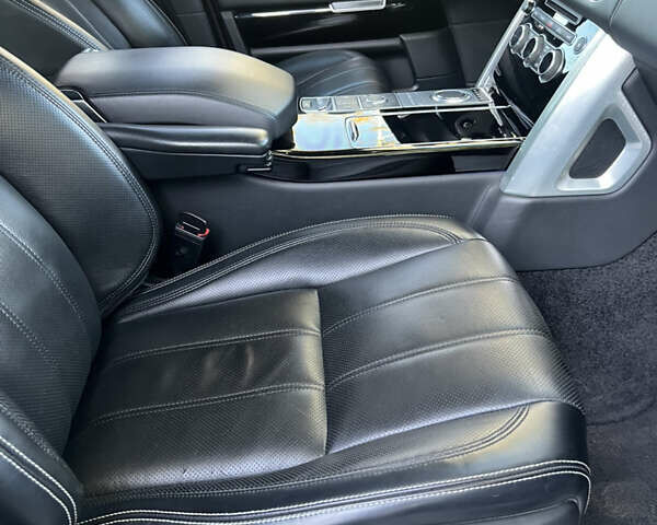 Белый Ленд Ровер Рендж Ровер, объемом двигателя 2.99 л и пробегом 195 тыс. км за 31200 $, фото 30 на Automoto.ua