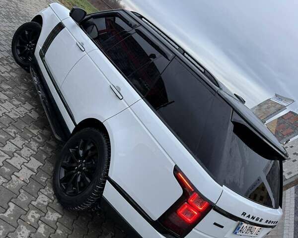 Белый Ленд Ровер Рендж Ровер, объемом двигателя 2.99 л и пробегом 150 тыс. км за 38000 $, фото 3 на Automoto.ua