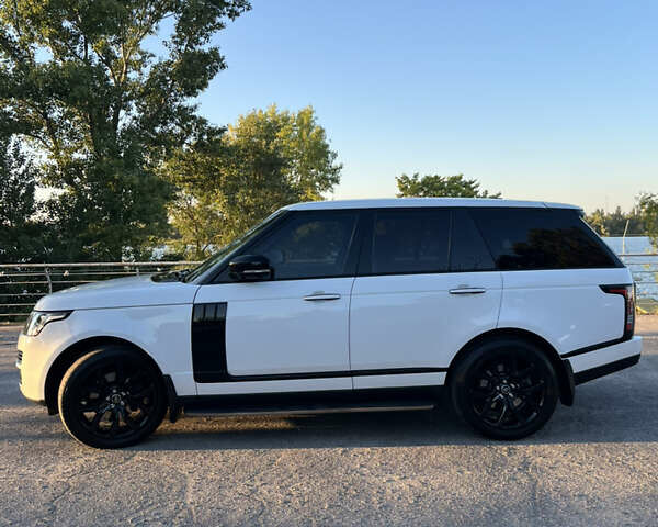 Белый Ленд Ровер Рендж Ровер, объемом двигателя 2.99 л и пробегом 195 тыс. км за 31200 $, фото 8 на Automoto.ua