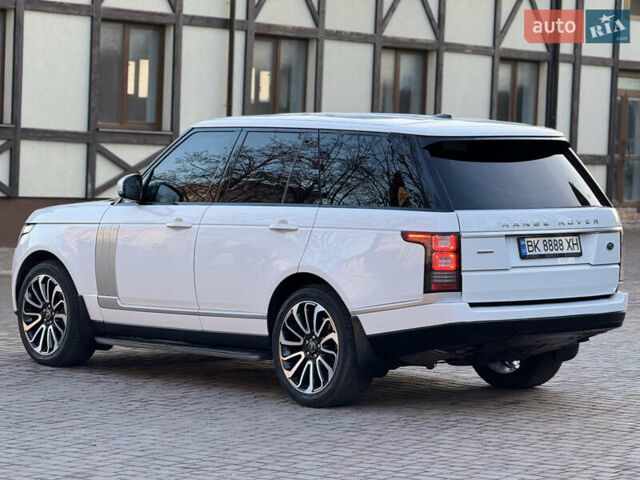 Білий Ленд Ровер Рендж Ровер, об'ємом двигуна 5 л та пробігом 142 тис. км за 28500 $, фото 4 на Automoto.ua