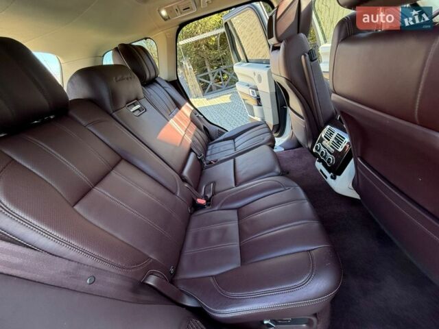 Білий Ленд Ровер Рендж Ровер, об'ємом двигуна 4.4 л та пробігом 278 тис. км за 32999 $, фото 74 на Automoto.ua