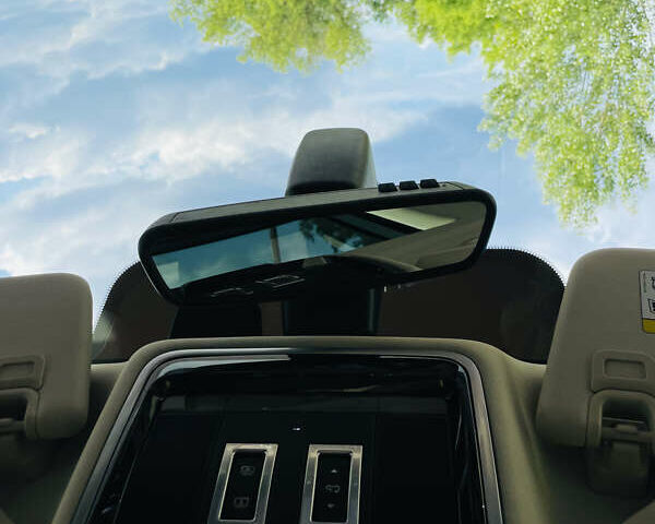 Ленд Ровер Рендж Ровер 2014 в Киеве на Automoto.ua Белый Ленд Ровер Рендж Ровер, объемом двигателя 5 л и пробегом 149 тыс. км за 45000 $, фото 27 на Automoto.ua