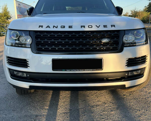 Белый Ленд Ровер Рендж Ровер, объемом двигателя 2.99 л и пробегом 195 тыс. км за 31200 $, фото 11 на Automoto.ua