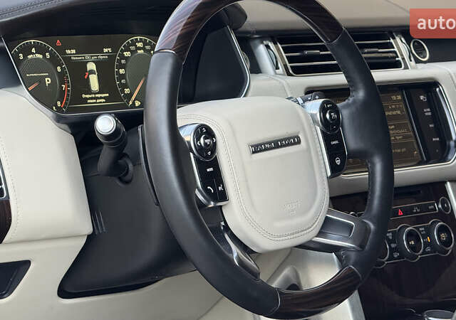 Белый Ленд Ровер Рендж Ровер, объемом двигателя 5 л и пробегом 142 тыс. км за 33000 $, фото 25 на Automoto.ua