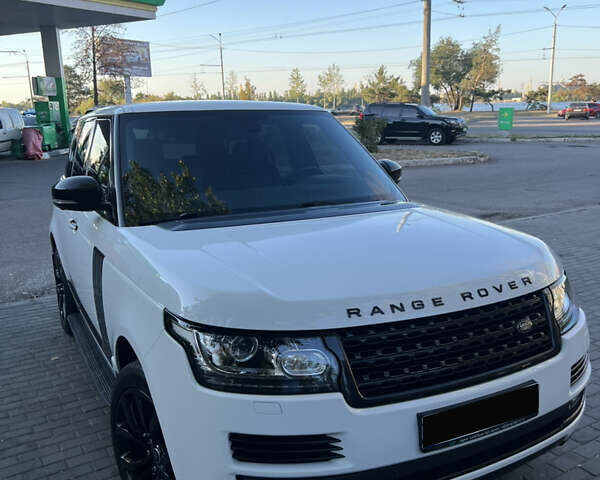 Белый Ленд Ровер Рендж Ровер, объемом двигателя 2.99 л и пробегом 195 тыс. км за 31200 $, фото 7 на Automoto.ua