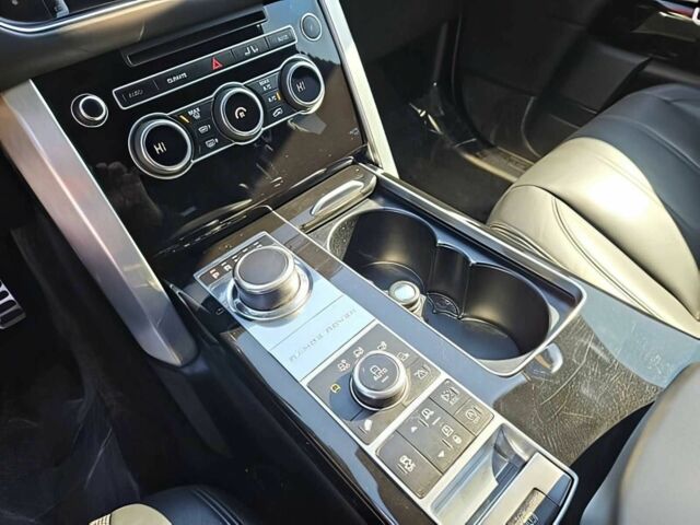 Білий Ленд Ровер Рендж Ровер, об'ємом двигуна 5 л та пробігом 86 тис. км за 18000 $, фото 11 на Automoto.ua