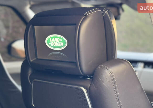 Белый Ленд Ровер Рендж Ровер, объемом двигателя 5 л и пробегом 142 тыс. км за 33000 $, фото 15 на Automoto.ua