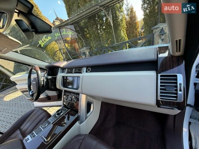 Білий Ленд Ровер Рендж Ровер, об'ємом двигуна 4.4 л та пробігом 278 тис. км за 32999 $, фото 61 на Automoto.ua