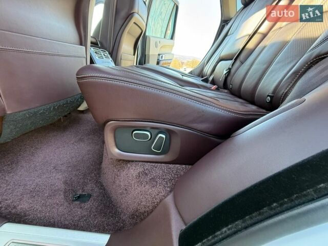 Белый Ленд Ровер Рендж Ровер, объемом двигателя 4.37 л и пробегом 278 тыс. км за 32999 $, фото 75 на Automoto.ua