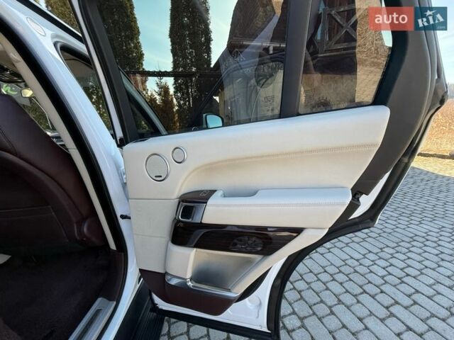 Белый Ленд Ровер Рендж Ровер, объемом двигателя 4.37 л и пробегом 278 тыс. км за 32999 $, фото 78 на Automoto.ua