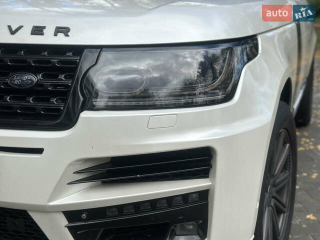 Белый Ленд Ровер Рендж Ровер, объемом двигателя 3 л и пробегом 200 тыс. км за 30500 $, фото 11 на Automoto.ua