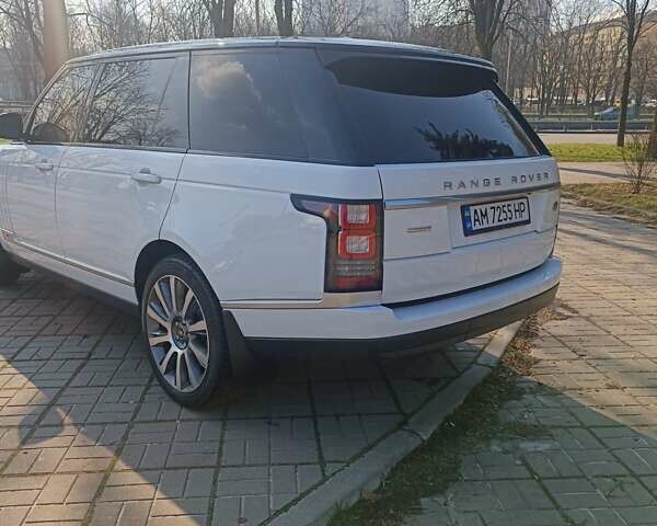 Білий Ленд Ровер Рендж Ровер, об'ємом двигуна 5 л та пробігом 155 тис. км за 45000 $, фото 7 на Automoto.ua