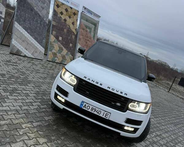 Белый Ленд Ровер Рендж Ровер, объемом двигателя 2.99 л и пробегом 150 тыс. км за 38000 $, фото 12 на Automoto.ua