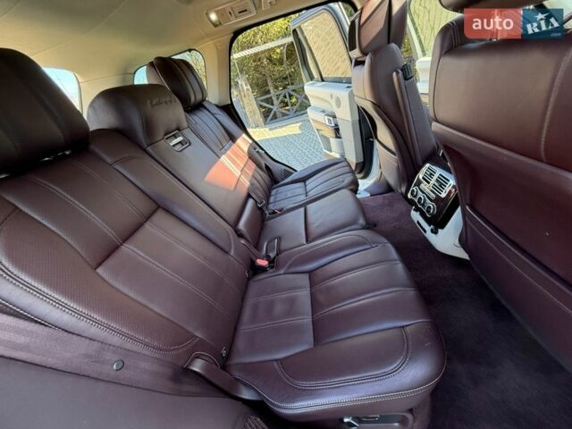 Белый Ленд Ровер Рендж Ровер, объемом двигателя 4.37 л и пробегом 278 тыс. км за 32999 $, фото 81 на Automoto.ua