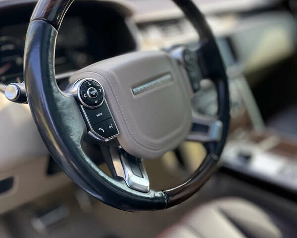 Ленд Ровер Рендж Ровер 2014 в Киеве на Automoto.ua Белый Ленд Ровер Рендж Ровер, объемом двигателя 5 л и пробегом 149 тыс. км за 45000 $, фото 24 на Automoto.ua