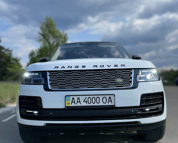Ленд Ровер Рендж Ровер 2014 в Киеве на Automoto.ua Белый Ленд Ровер Рендж Ровер, объемом двигателя 5 л и пробегом 149 тыс. км за 45000 $, фото 7 на Automoto.ua