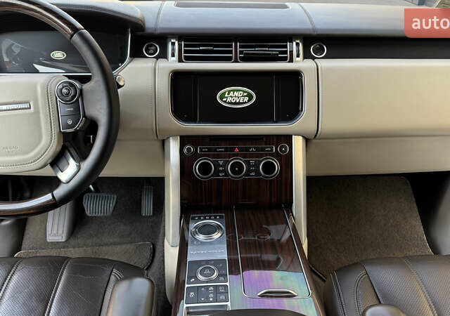 Белый Ленд Ровер Рендж Ровер, объемом двигателя 5 л и пробегом 142 тыс. км за 33000 $, фото 19 на Automoto.ua