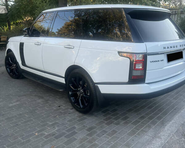 Белый Ленд Ровер Рендж Ровер, объемом двигателя 2.99 л и пробегом 195 тыс. км за 31200 $, фото 21 на Automoto.ua