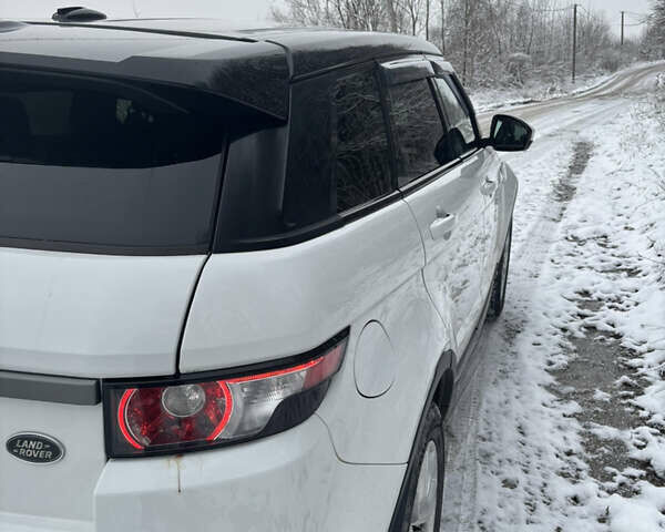 Белый Ленд Ровер Рендж Ровер, объемом двигателя 2 л и пробегом 240 тыс. км за 16500 $, фото 9 на Automoto.ua